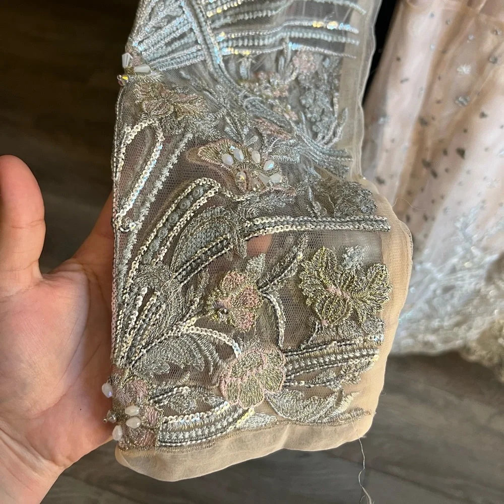 2 piece Pakistani dress - Picture 4 of 7